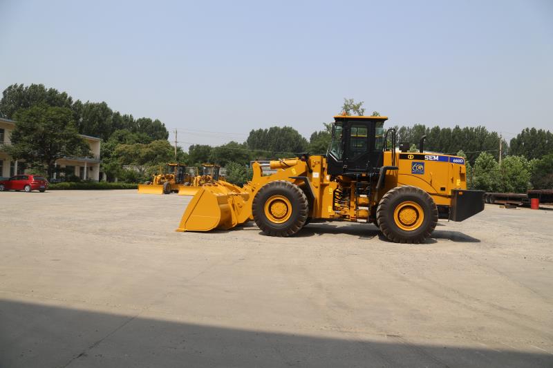 SEM Wheel Loader 